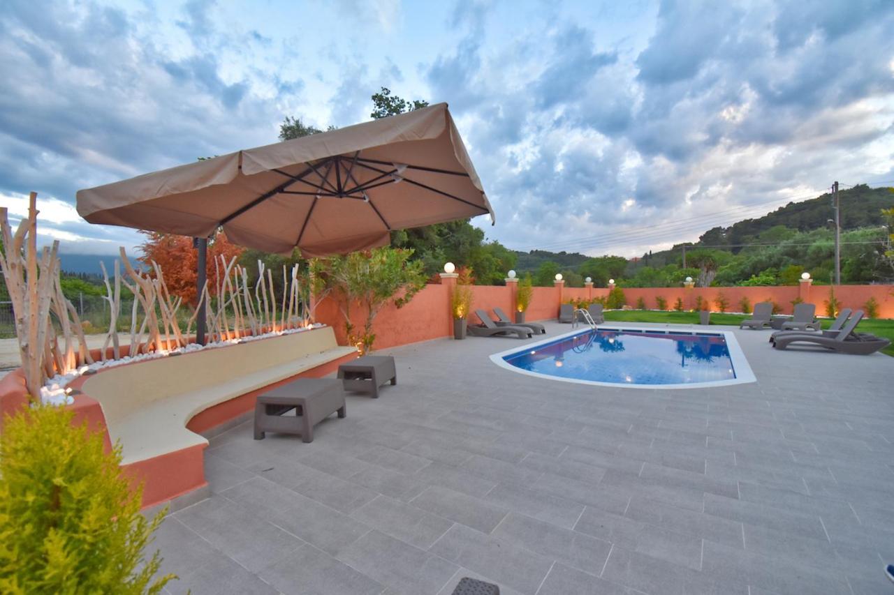 Villa Alex Sinarades Ngoại thất bức ảnh